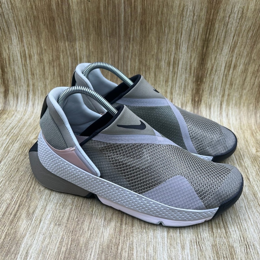 Nike Go FlyEase Men's Size 6 Light Army Olive Hands-Free Sneakers CW5883-300